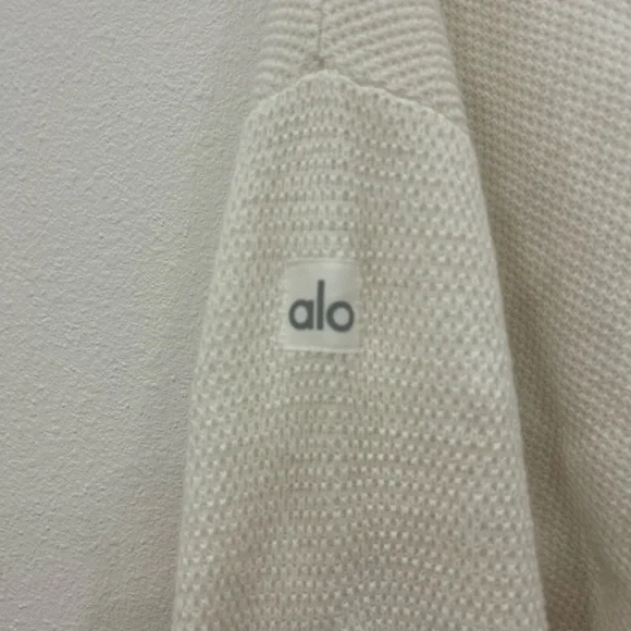 ALO YOGA tennis Club Sweater Knit V-Neck Pullover NWOT med preppy athletic - Picture 7 of 10